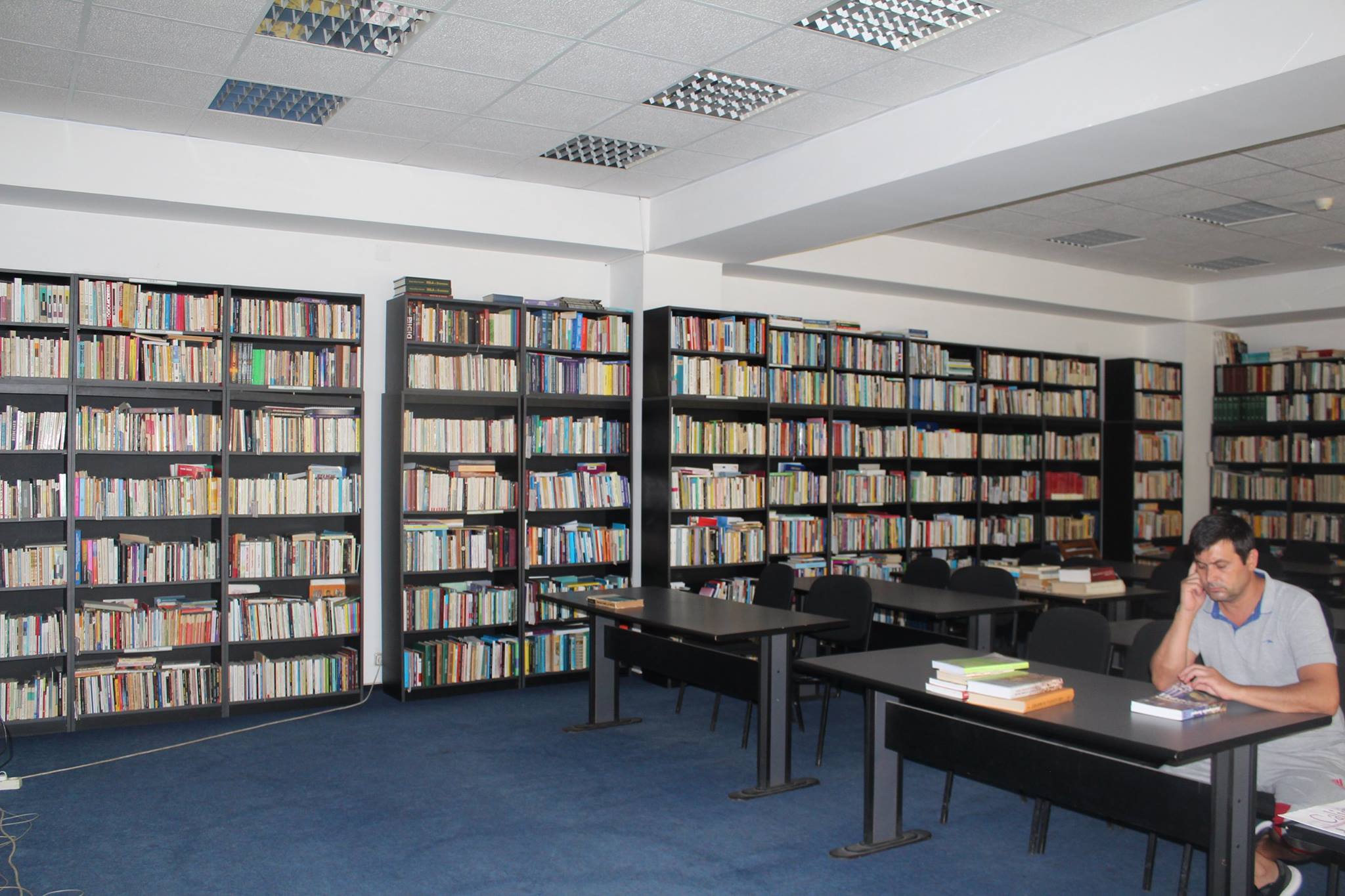 biblioteca-2